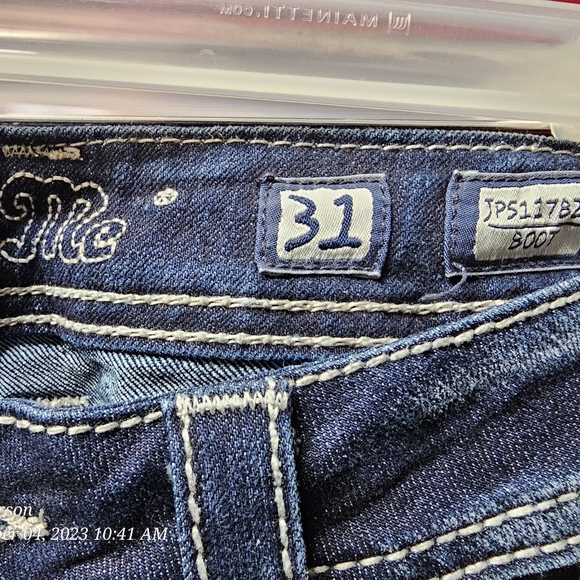 Miss Me Jeans - Picture 6 of 12